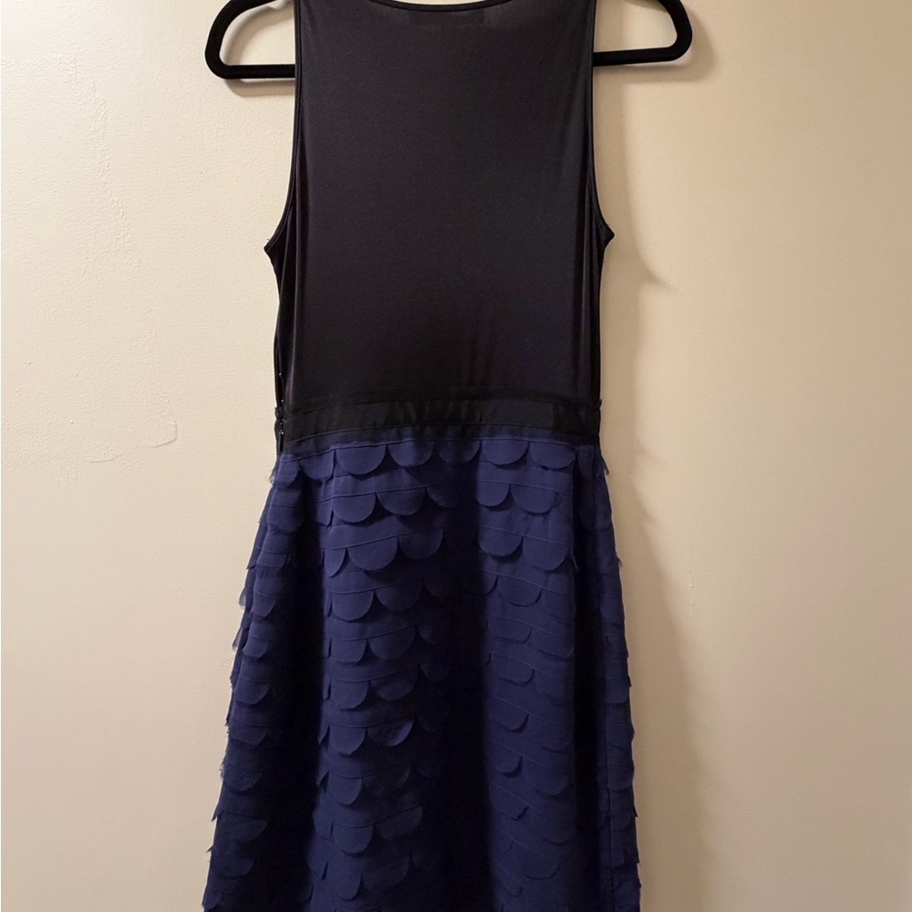 BCBGMaxAzria South Pacific Silk Tiered Scalloped Dress - Picture 4 of 9